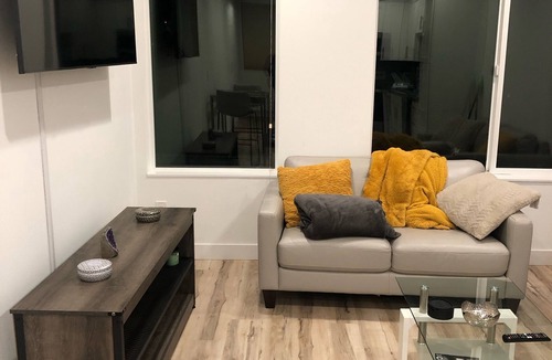 Fairmount Park House | Cozy townhome with 1 bedroom and WiFi, AC in enjoyable Seattle