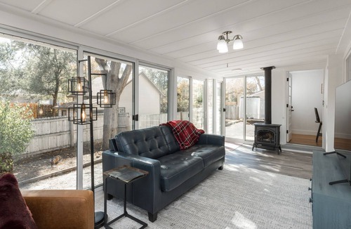 Wheat Ridge House | Cozy WagonWheel home