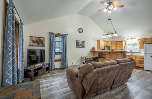 St. Anthony House | Cozy Waterfront Retreat with Hot Tub in St. Anthony