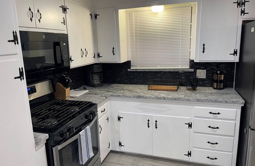 Sansom Park House | CoZyBeds|FamFrndly|Mins2DwnTwn|Stckyrds|WillRogers