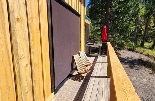 Rice Cabin | CreekSide Cabin - Secluded 1 bedroom Cabin built with Nature in mind