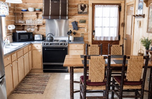 Riverside Cabin | Creekside Cabin with 2 King Beds