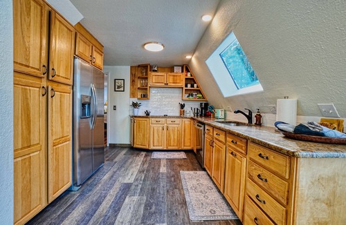 Black Hawk House | Creekside Mountain Chalet with Hot Tub! Extended Stay