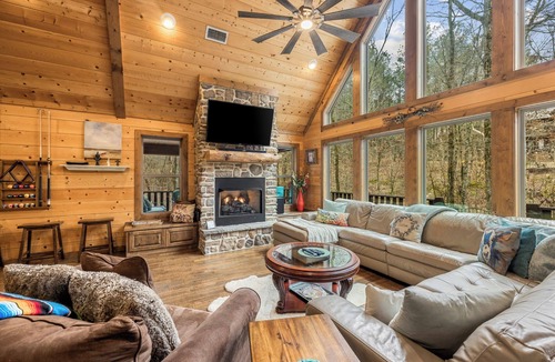 Broken Bow Cabin | Creekside Tango - Seasonal Creek! Pool Table! Pet Friendly! Free Firewood!