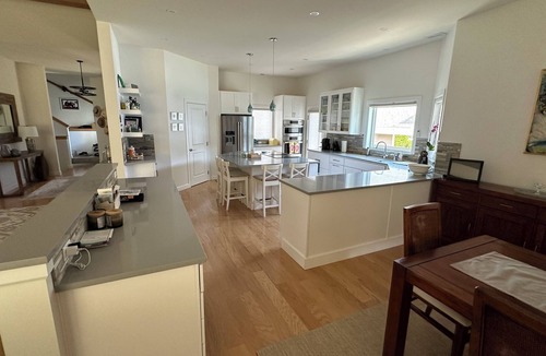 Wapato Point House | Crown of the Lake, Hot Tub, Pickle Ball, Wapato Point, Working Space