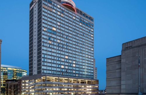 Downtown Kansas City Hotel | Crowne Plaza Kansas City Downtown by IHG