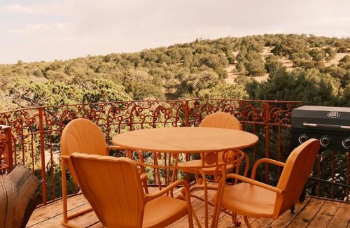 Nogal House | Crows Nest Treehouse At El Mistico Ranch