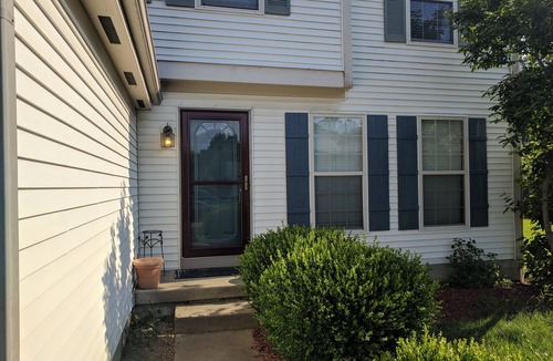 Columbus House | cul-de-sec home 4BR 3.5 Baths Sleeps 7 Jacuzzi tub