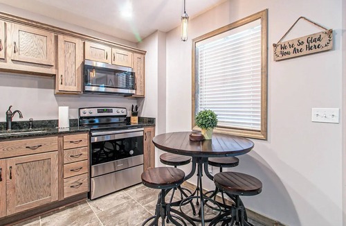 Van Buren Apartment | Current River Retreats 1 - 2 Bedroom - Sleeps 6 - Cozy Apartment