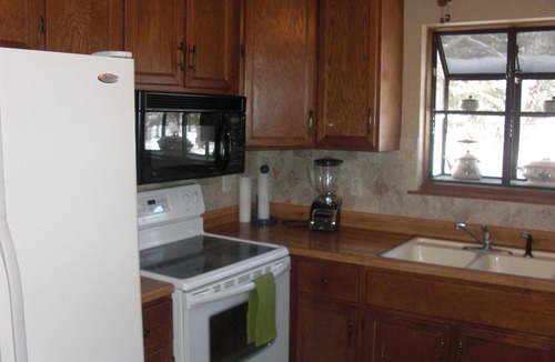 Ruidoso Ski Chalet | Cute and Cozy Chalet Style Cabin Family and Pet friendly. Wild life abundant.