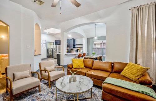 Cypress House | Cypress Gem, Cozy, Central & Pet-Friendly Retreat