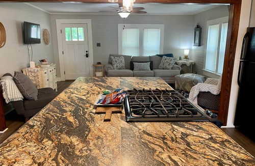 Farmerville House | D'Arbonne Nest Rentals: The Pelican's Nest