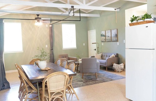 Montgomery Cabin | Dairy barn and parlor