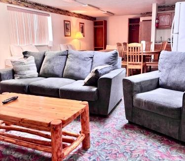 Huron Hotel | Dakota Inn