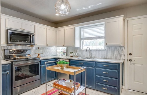 Westworth Village House | Darling Fort Worth Getaway! Located near The Stockyards,Downtown & TCU