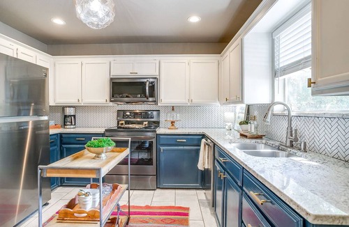 Westworth Village House | Darling Fort Worth Getaway! Located near The Stockyards,Downtown & TCU