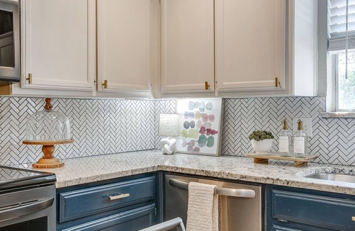 Westworth Village House | Darling Fort Worth Getaway! Located near The Stockyards,Downtown & TCU
