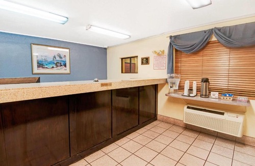 Biggs Field Hotel | Days Inn by Wyndham El Paso I-10 East