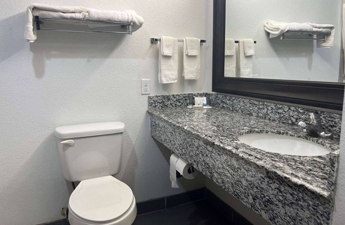 Alva Hotel | Days Inn by Wyndham Alva