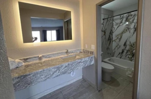 Biggs Field Hotel | Days Inn by Wyndham El Paso I-10 East