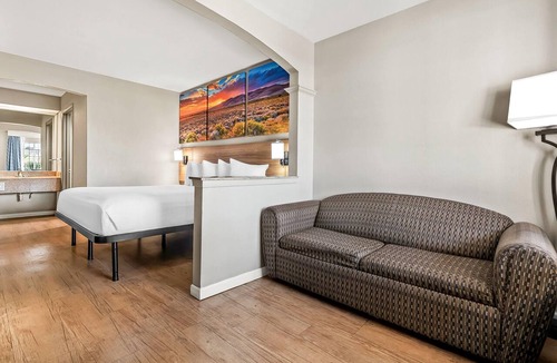 Nacogdoches Hotel | Days Inn by Wyndham Nacogdoches/SFA University/Downtown