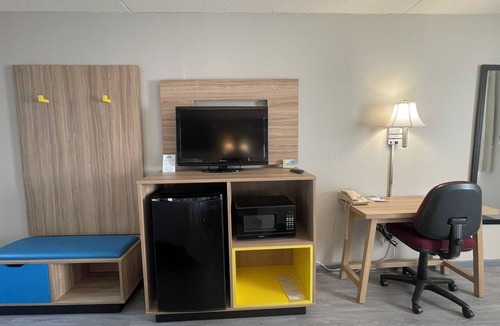 Salina Hotel | Days Inn by Wyndham Salina South