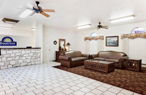 San Angelo Hotel | Days Inn by Wyndham San Angelo