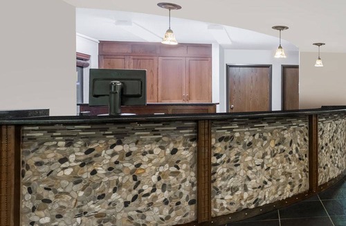 Sidney Hotel | Days Inn by Wyndham Sidney