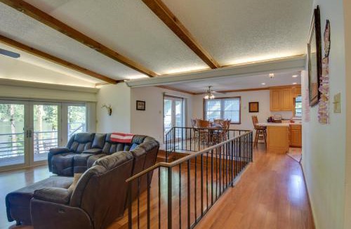Jones Mills House | Deck, Dock & Resort Amenities: Home in Hot Springs