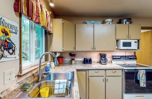 Bailey Cabin | Deck & Mtn Views! Family A-Frame Cabin in Bailey