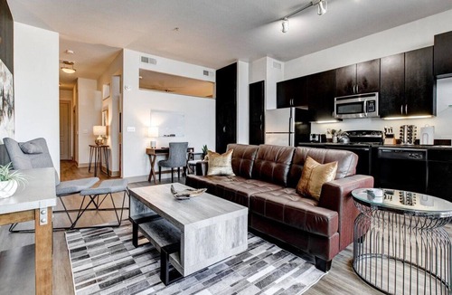 Deep Ellum Apartment | Deep Ellum - Studio Apartment - W/D - WiFi