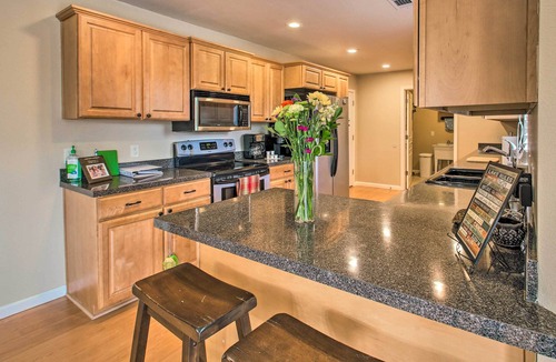 Bismarck House | DeGray Getaway w/ Fire Pit, Grill & Large Deck!
