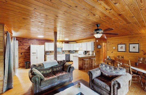 Mountain Pine Apartment | Delightful Riverfront Apartment w/river access for swimming, fishing & boating