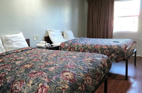 Grand Prairie Hotel | Deluxe Inn Motel By Oyo Grand Prairie Interstate 30