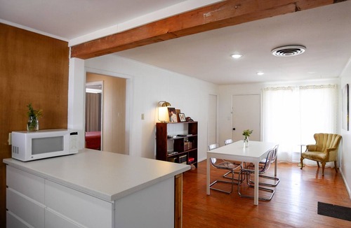 Sanderson Hotel | Desert Air Motel