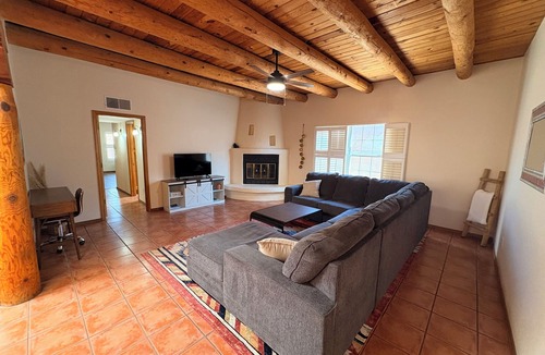 Heritage Hills House | Desert Charm Retreat with Pool Table in NE Heights
