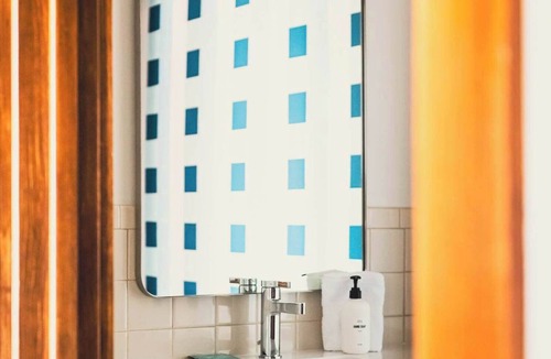 Hale Apartment | Desert Disco Dreams | La Vista Motel | 103