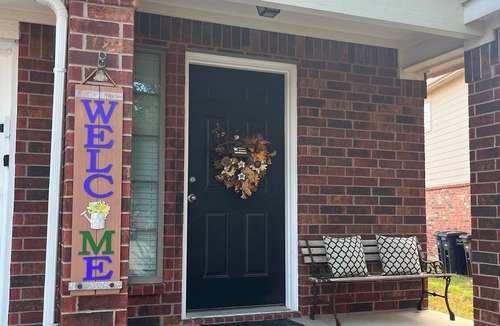 Fort Worth Apartment | DFW Room A - One Bedroom Apartment, Sleeps 1