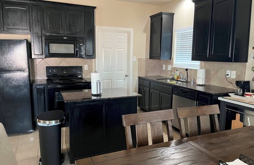 Fort Worth Apartment | DFW - Room C - One Bedroom Apartment, Sleeps 1