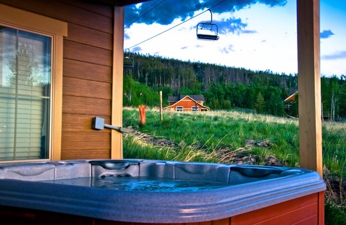 Silvercreek House | Direct Ski-in Ski-out at Granby Ranch, Private Hot Tub, Mountain Views