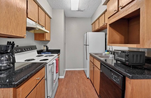 Lubbock Apartment | District West 2BR near shopping & dining