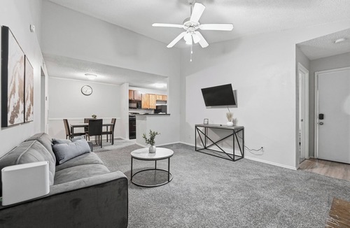 Lubbock Apartment | District West Stay | Cozy, Nice & Convenient