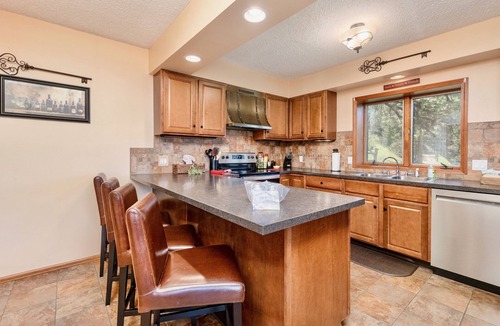 Windcliff Estates House | Divine Destiny Vacation Home at Windcliff