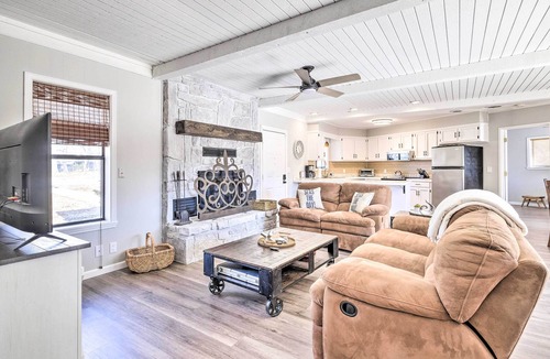 Afton Cottage | Dock + Lake Access! Updated Cottage in Afton