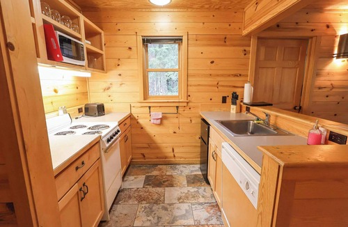 Mazama Cabin | Doe Meadow Cabin