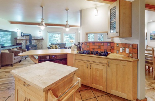 Durango House | Dog-friendly riverfront home with ping-pong, grill, EV charger, fast WiFi & W/D