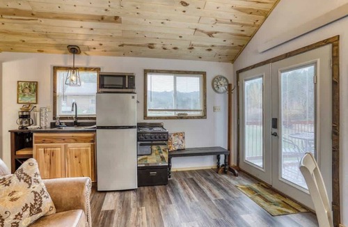 Keystone Cabin | Donna's Creekside Retreat