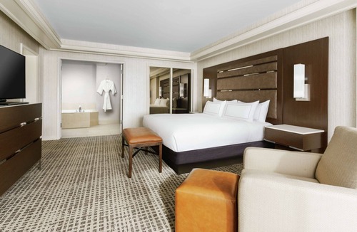 Southwest Colorado Springs Hotel | DoubleTree by Hilton Colorado Springs