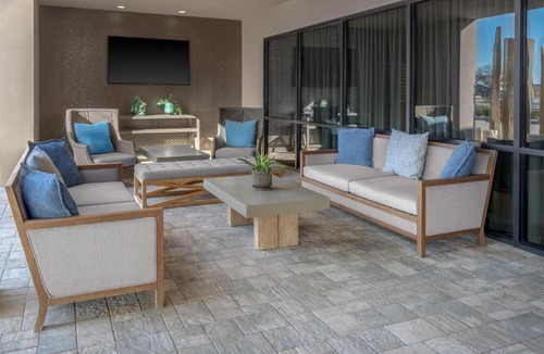 Downtown Hotel | Doubletree By Hilton Lubbock - University Area