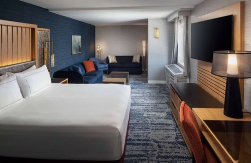 Downtown Hotel | Doubletree by Hilton Washington DC Silver Spring